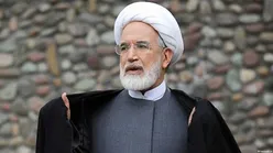 ببینید| حضور مهدی کروبی در حرم امام خمینی