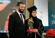 ببینید| جولانی به همسرش مدرک دانشگاهی داد