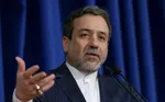 تصویری متفاوت از عراقچی در صحن مجلس
