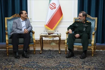  محسن رضایی: به هیچ وجه ذره‌ای از مواد هسته‌ای غنی شده از ایران خارج نخواهد شد