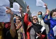 طالبان: زنان معترض در کابل روسپی هستند! +فیلم
