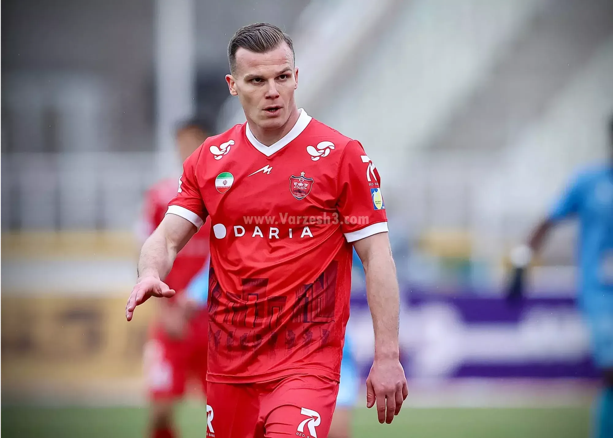 دنیل گرا در پرسپولیس ماندنی شد