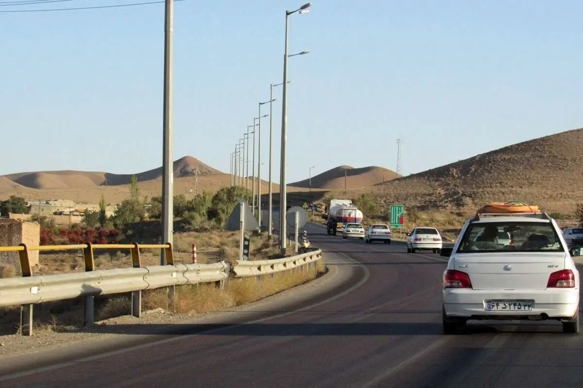 ترافیک سنگین محورهای اربعین تا ۴۸ ساعت آینده ادامه دارد ترافیک سنگین محورهای اربعین تا ۴۸ ساعت آینده ادامه دارد