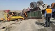 برخورد مرگبار کامیون با مینی‌بوس در کرمان +فیلم