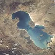 امام جمعه تبریز: ۱۵ میلیون نفر در معرض خطرات طوفان نمکی ‌دریاچه ارومیه قرار دارند‌