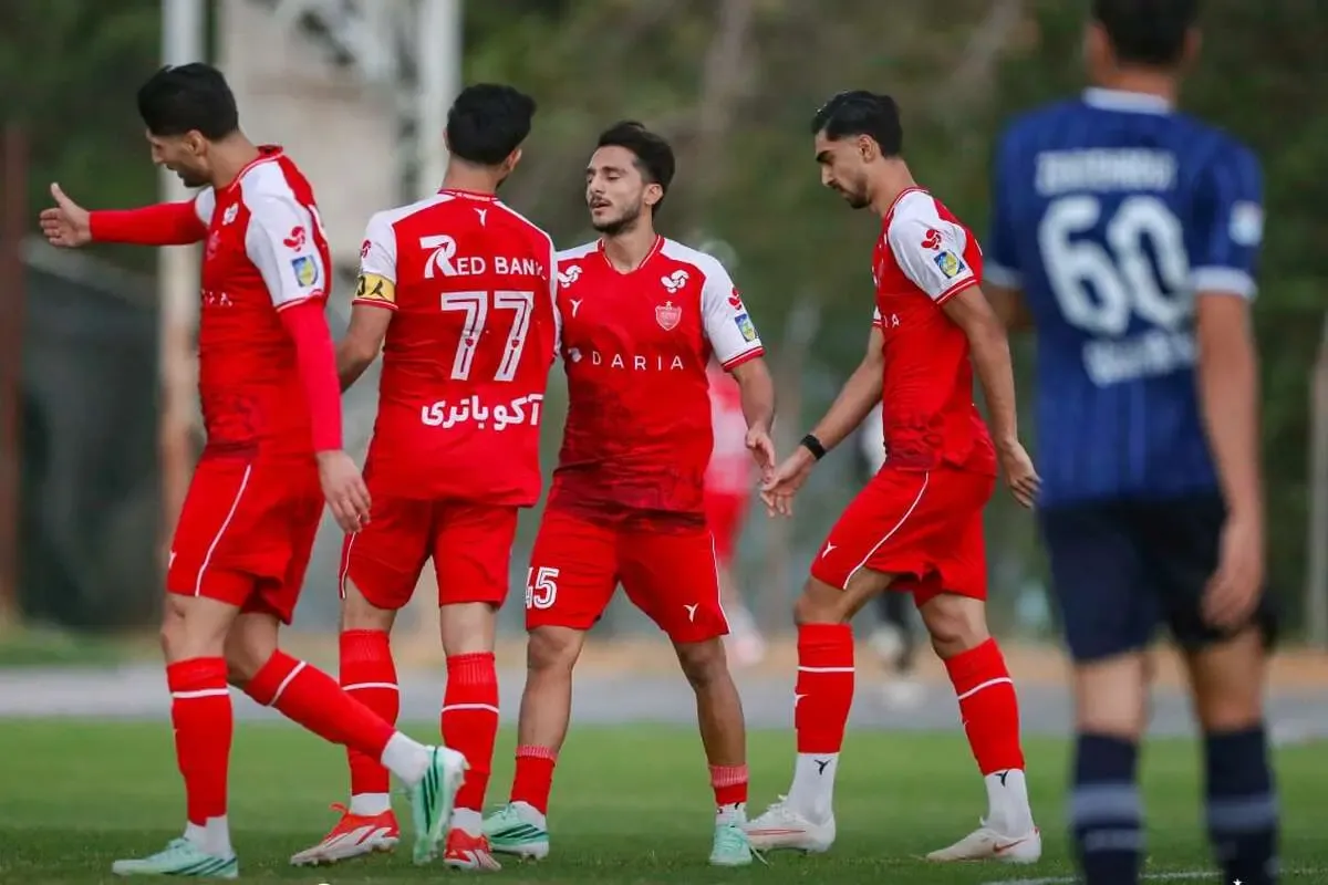 خط کاپیتانی پرسپولیس دستخوش تغییر شد