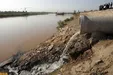 سیل فاضلاب روان شده در بندرعباس +فیلم