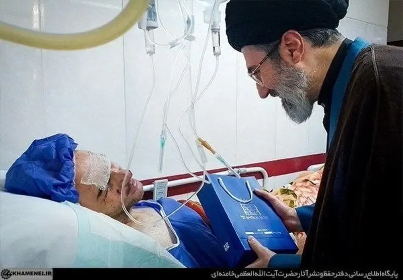 رهبر انقلاب