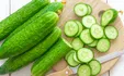 خوردن خیار برای این افراد ممنوع است