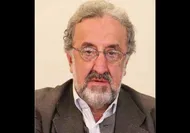 اقامه نماز بر پیکر ابوالقاسم قاسم زاده توسط سید محمد خاتمی