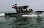 نیروی دریایی سپاه: خسارات قابل توجهی به دشمن آمریکایی تحمیل شد | ۳ ناو دشمن فرار کردند