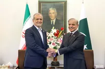 چرا پزشکیان راهی پاکستان شده است؟