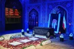 ببینید| شعار بر سر مزار رهبر شهید: مذاکره بی‌اثره، جان امام در خطره