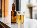 محاسبه قیمت مشروبات براساس دلار آزاد