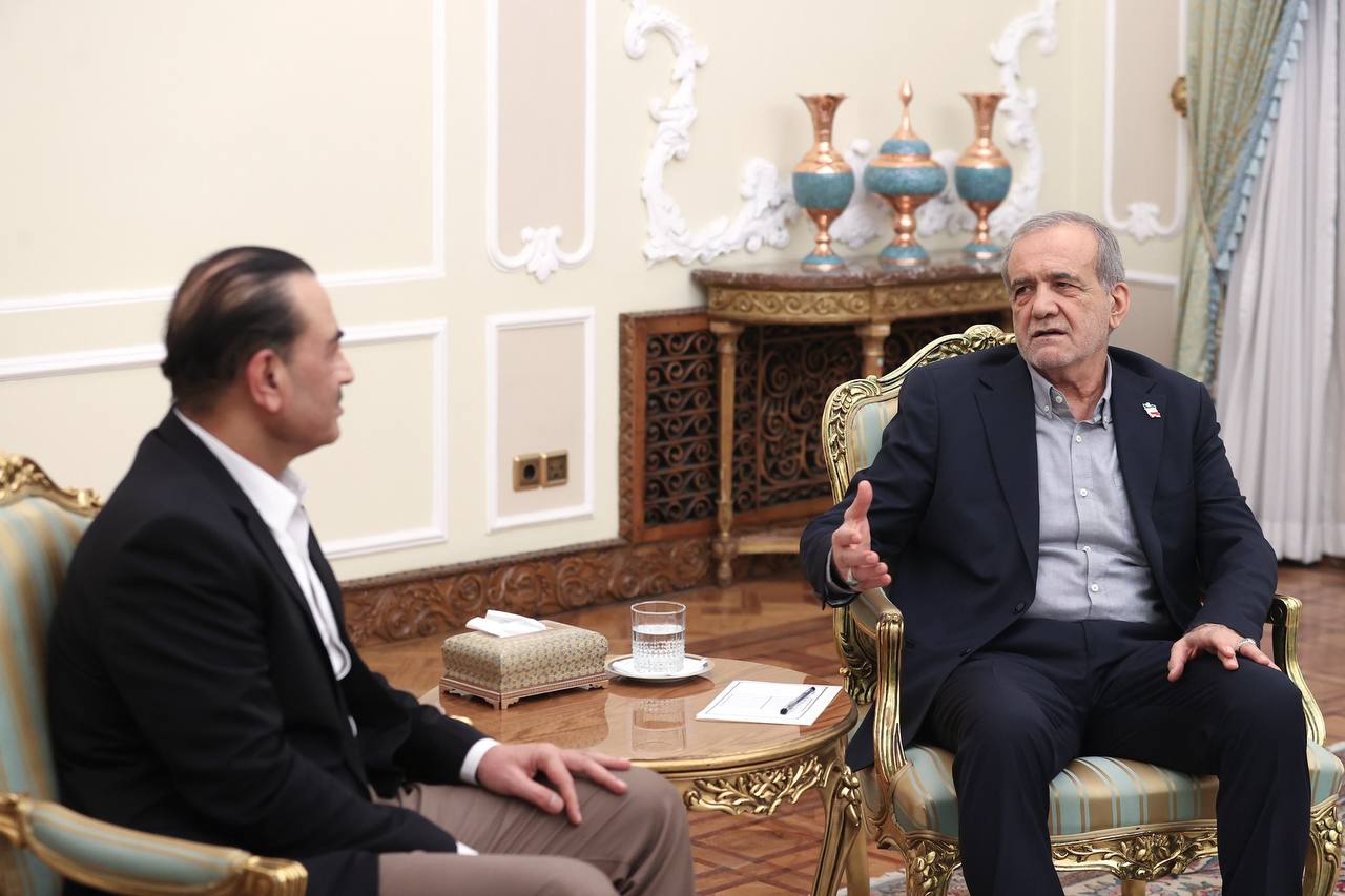 دیدار فرمانده ارتش پاکستان با رئیسجمهور دیدار فرمانده ارتش پاکستان با رئیسجمهور