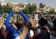 تجمع دوباره استقلالی‌ها مقابل مجلس