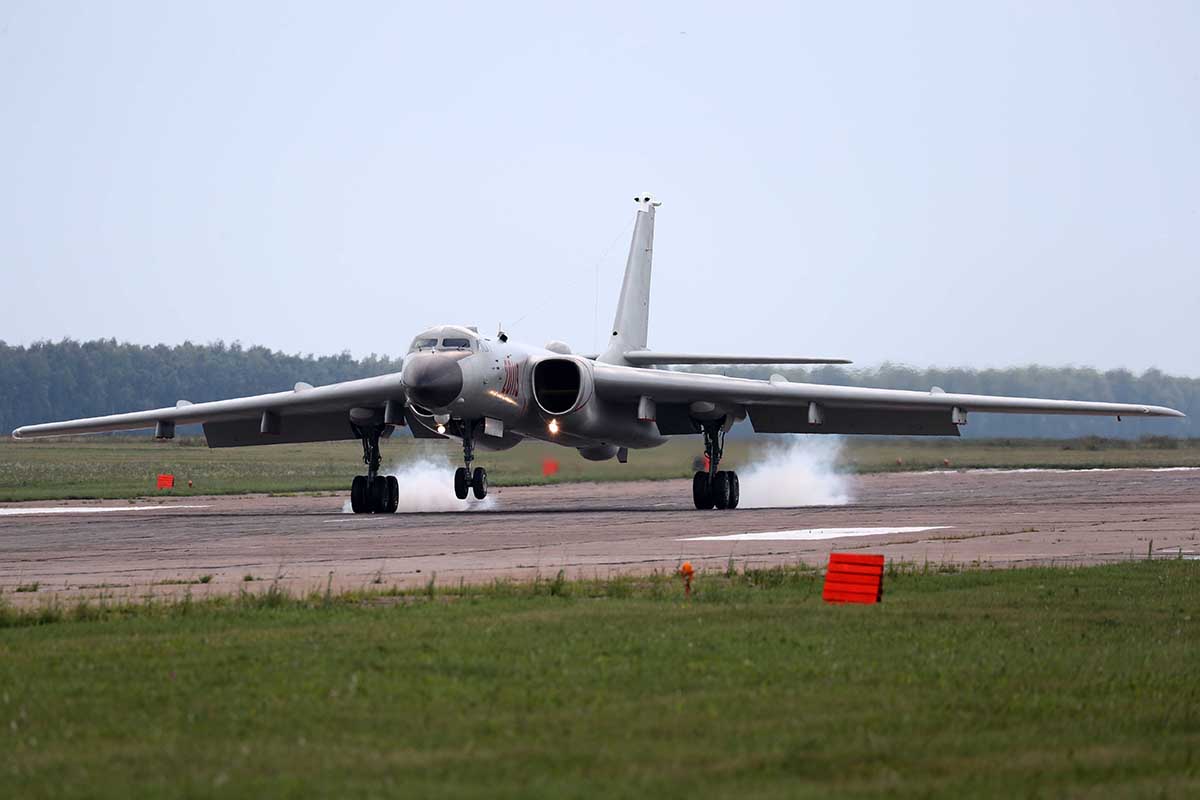Xian H-6 Xian H-6