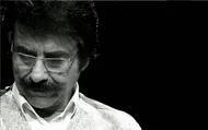 ببینید| اجرای ترانه خاطره‌انگیز توسط علیرضا افتخاری در شفرونی
