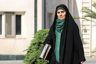 استاندارد دوگانه وزرای جمهوری اسلامی | عکس دو نفره «با افتخار» وزیر راه و ایرانی مقیم هلند با حجاب اختیاری