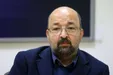 انتقاد جواد امام از دوقطبی سازی: تقسیم مردم به خودی و غیرخودی، بازی در زمین دشمن است