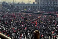 ببینید| حضور مردم در مصلی برای شرکت در مراسم تشییع رهبر شهید
