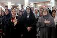 سلفی همسر عراقچی و دختر پزشکیان با سخنگوی دولت +عکس