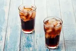 نوشابه رژیمی و تهدید مغز؛ افزایش ۴ برابری خطر زوال عقل با مصرف روزانه