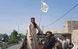 لحظه برافراشتن پرچم طالبان در پنجشیر +فیلم