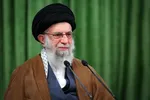 انتقاد از تیم رسانه‌ای رهبر انقلاب و مستند غیررسمی/ مشکل این است رسمی و غیررسمی را از هم جدا کرده‌ایم