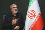  عزیزی: آقای همتی؛ در زمین چه کسی بازی می‌کنید؟