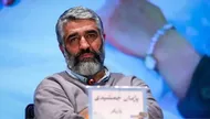ببینید| حضور پژمان جمشیدی در مراسم اکبر عبدی