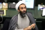  نقدعلی: بانوان فعلاً نباید از موتور استفاده کنند