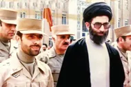 تصاویر تاریخی و دیده نشده از حضور رهبر شهید در جمع فرماندهان ارتش