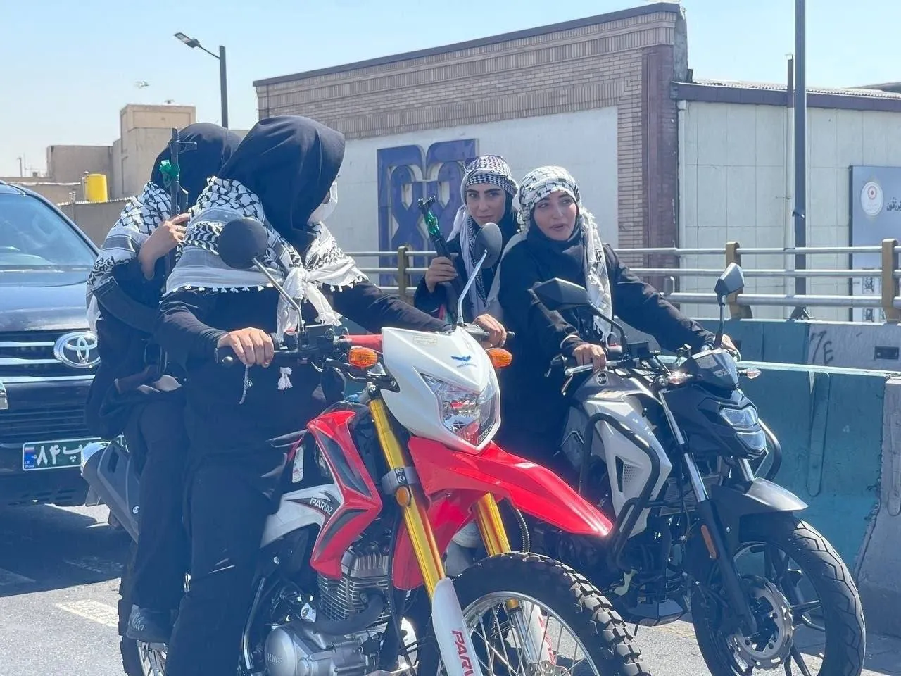 زنان موتورسوار