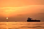 یک مقام ارشد ایرانی به رویترز: ایران محاصره دریایی آمریکا را به طور نامحدود تحمل نخواهد کرد