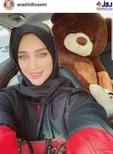 سلفی عروس سفیر با یک خرس غول پیکر