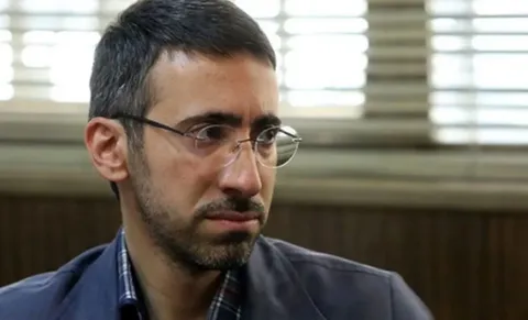 درخواست یک حقوقدان از دادستانی: علیه کسانی که به رئیس‌جمهور توهین می‌کنند اعلام جرم کنید