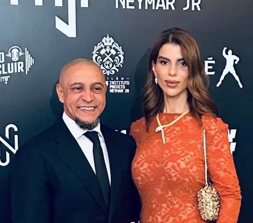 ازواج روبرتو کارلوس