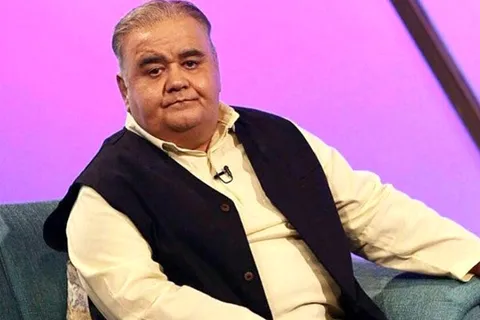 عکس| نصب سنگ مزار اکبر عبدی خبرساز شد