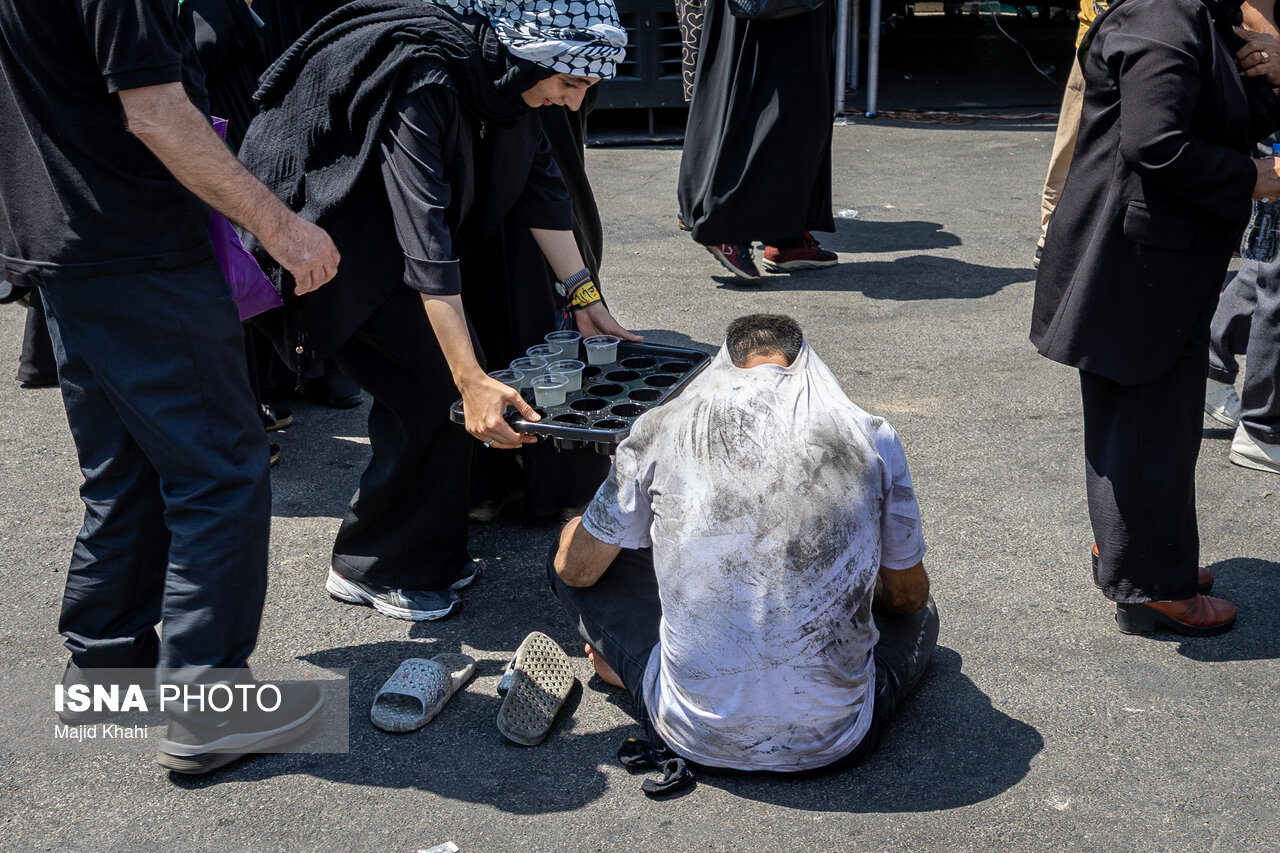 پیادهروی جاماندگان اربعین در تهران پیادهروی جاماندگان اربعین در تهران