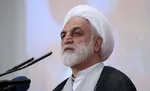 به افرادی که بخواهند اقتدارمان را به بیگانه بفروشند اول هشدار می‌دهیم و سپس با آن‌ها برخورد می‎شود