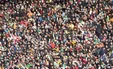 چرا زنان پشت در ورزشگاه مشهد ماندند؟ / «چون مشهد به عنوان پایگاه فرهنگی جهان اسلام و تشیع است!»