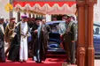 استقبال رسمی سلطان عمان از رئیس جمهور