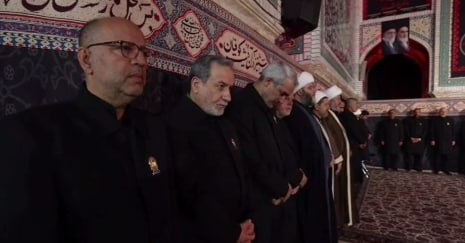 قالیباف و عراقچی در مراسم خطبه خوانی شهادت امام رضا (ع) قالیباف و عراقچی در مراسم خطبه خوانی شهادت امام رضا (ع)