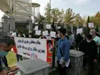 تجمع برخی سهامداران بورس مقابل مجلس