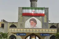 ببینید| آماده‌سازی حرم امام رضا (ع) برای مراسم تشییع رهبر شهید